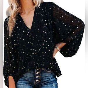 Qearal black star print chiffon blouse NWT M